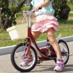 自転車のサドルの高さを子供に合わせるには？最適な位置の調整方法